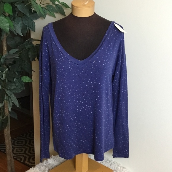 Coconut Grove vneck large long sleeve - Picture 1 of 16